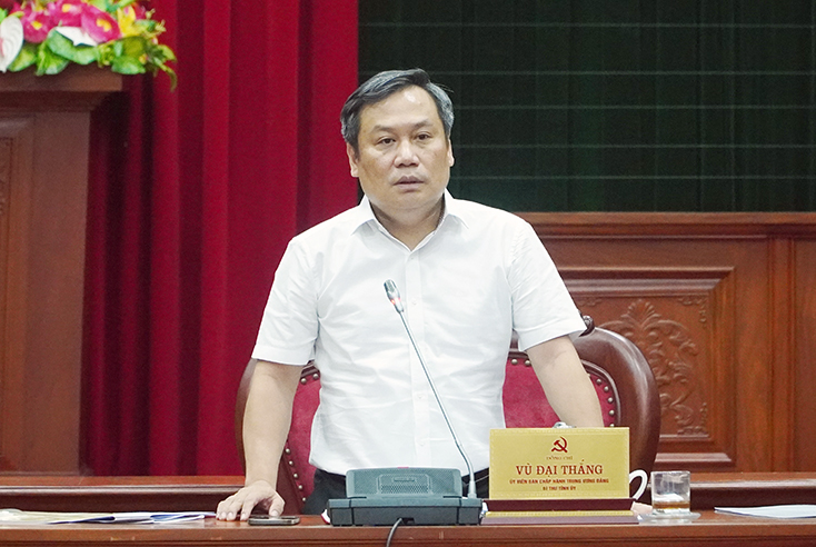 Xem xét chủ trương đầu tư khu công nghiệp Cam Liên