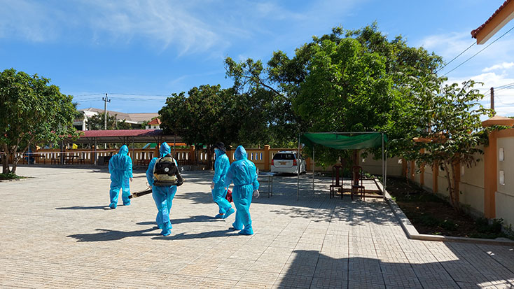 3 trường hợp có liên quan đến bệnh nhân Covid-19 âm tính lần 1 với SARS-CoV-2