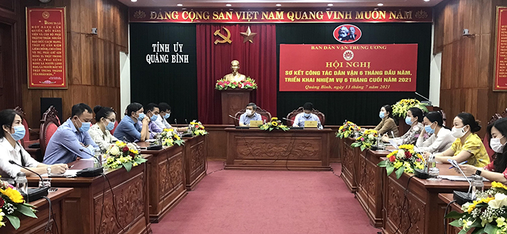 Gắn công tác dân vận với thực hiện nghị quyết đại hội đảng các cấp