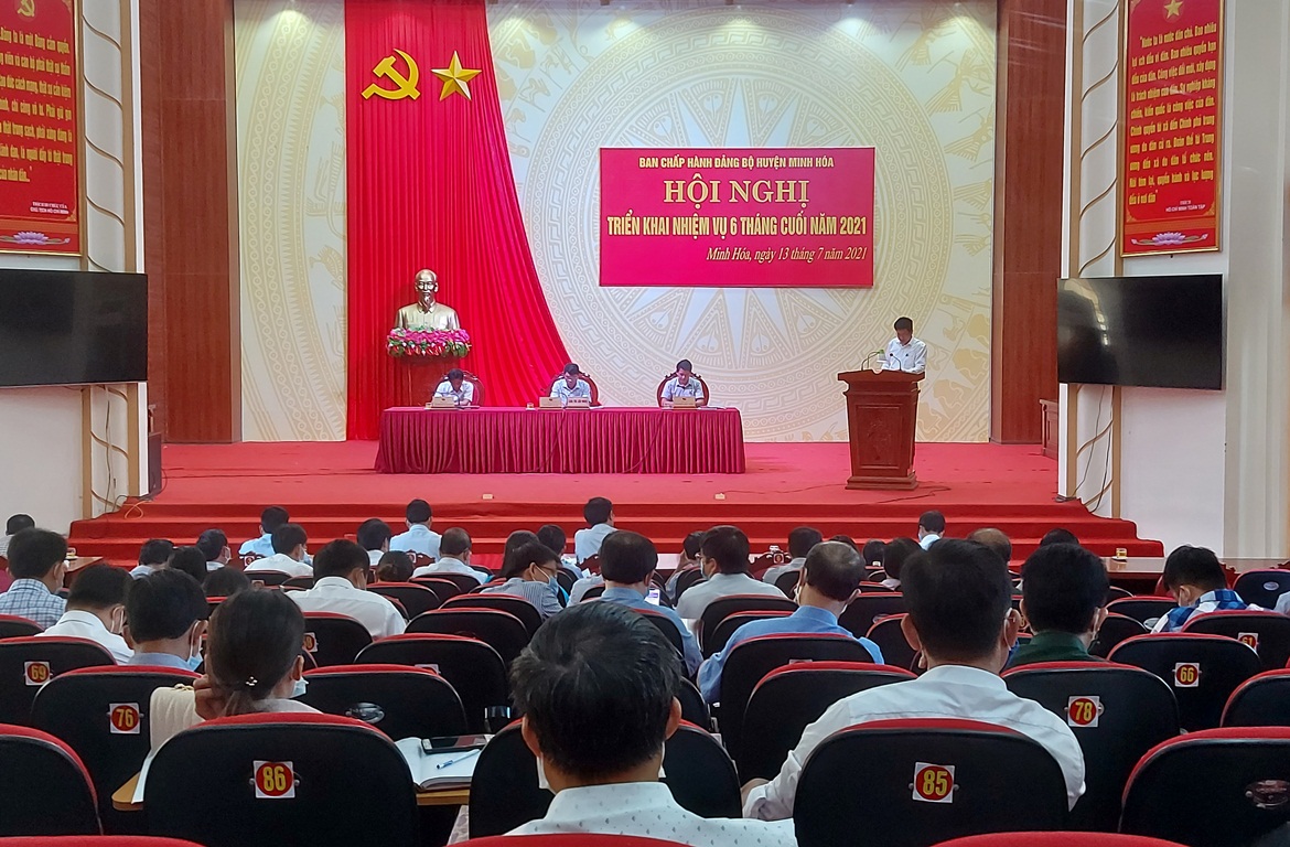 Huyện ủy Minh Hóa: Đẩy mạnh thực hiện các chương trình hành động của huyện