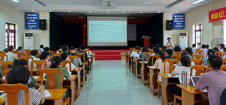 Tập huấn triển khai tiêm chủng vắc-xin phòng Covid-19