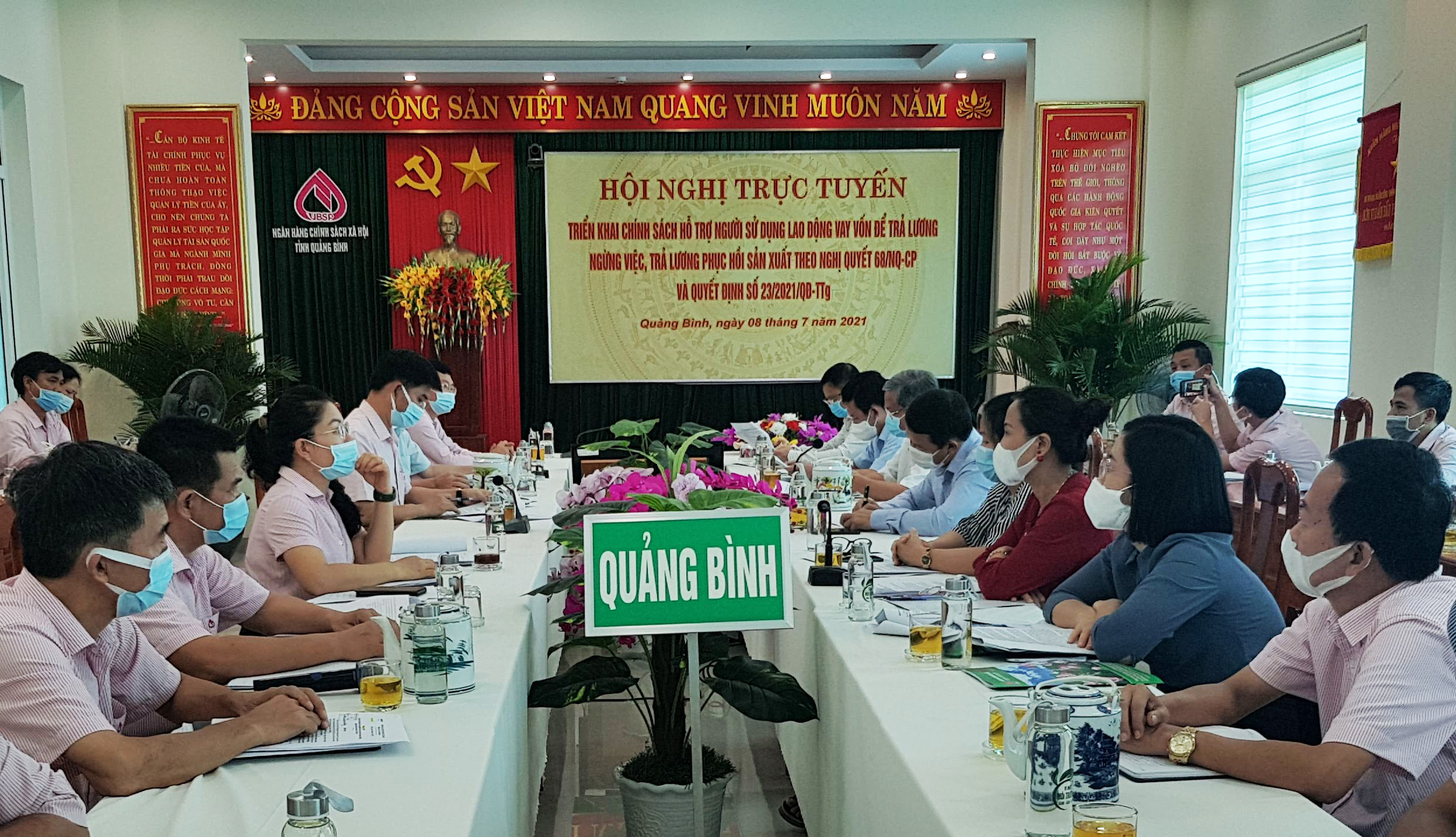 Triển khai chính sách cho vay người sử dụng lao động trả lương ngừng việc, trả lương phục hồi sản xuất do ảnh hưởng Covid-19