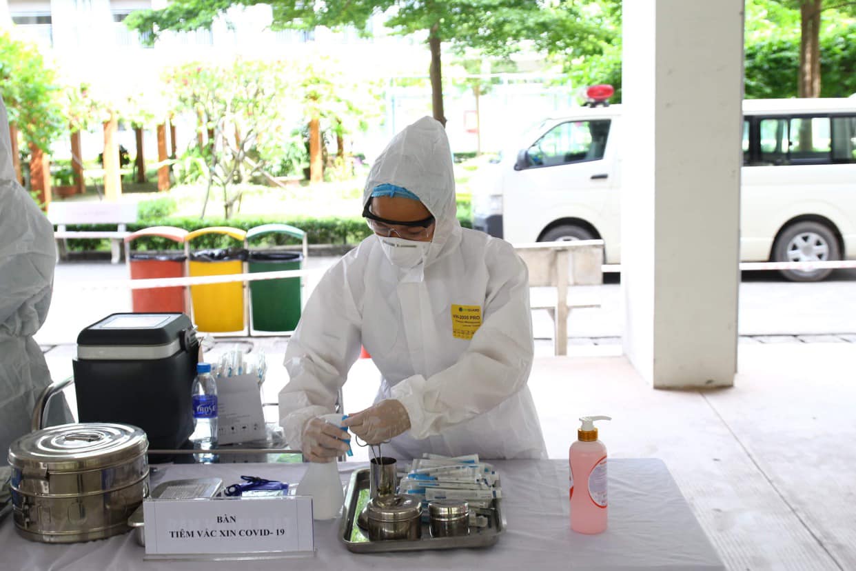 Người có tiền sử phản vệ độ 2 trở lên không được tiêm vaccine Covid-19 cùng loại