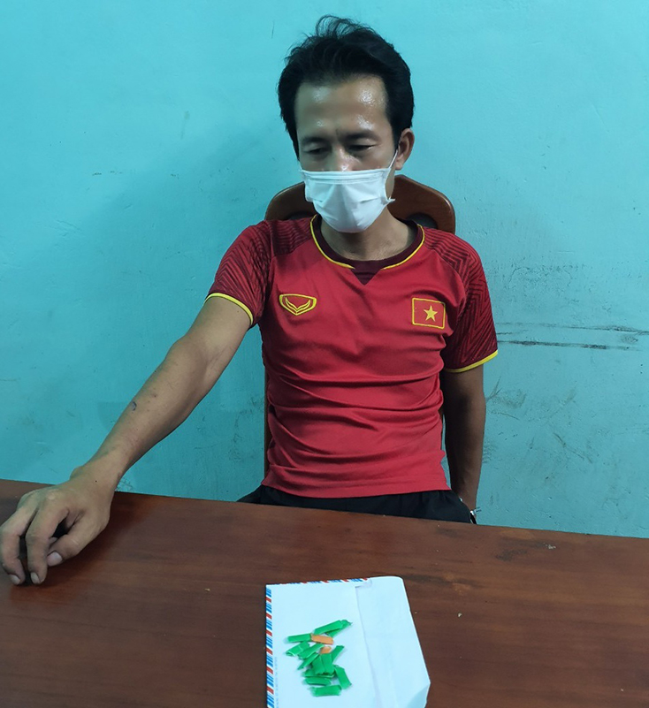 Bắt quả tang đối tượng tàng trữ 31 viên ma túy