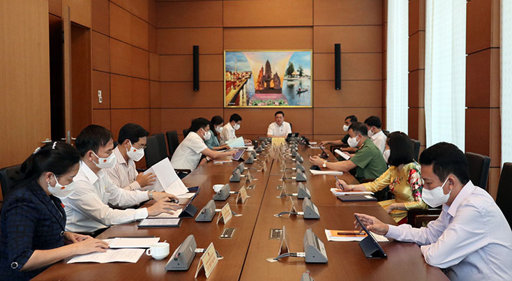 Đại biểu Quốc hội tỉnh đóng góp nhiều ý kiến tại kỳ họp thứ nhất, Quốc hội khóa XV