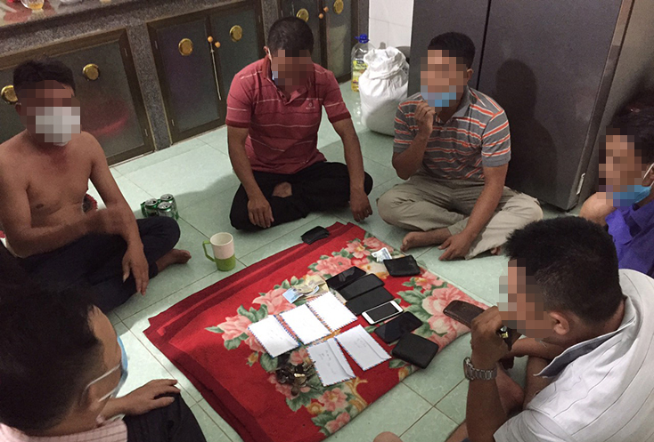 Công an xã Đức Ninh bắt các nhóm đối tượng đánh bạc trong thời điểm dịch Covid-19