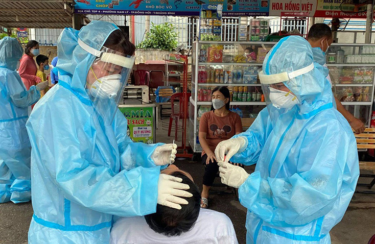 Chống dịch bằng "trái tim nóng và cái đầu lạnh"