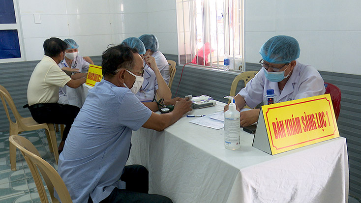 Thị xã Ba Đồn: Triển khai tiêm chủng vắc-xin phòng Covid-19 đợt 3