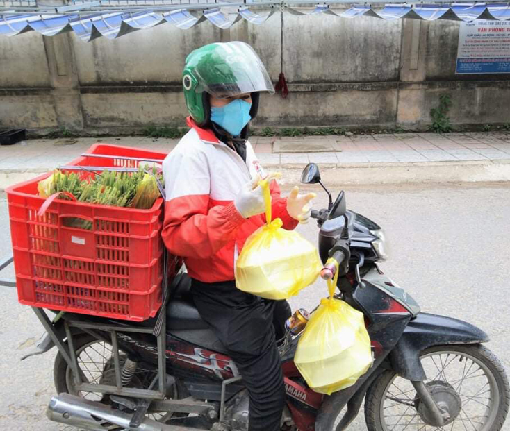 Bán 20 tấn hàng bình ổn giá qua mạng hỗ trợ người dân chống dịch