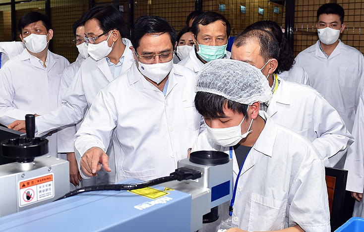 Thủ tướng yêu cầu tăng cường các biện pháp phòng chống dịch quyết liệt hơn, hiệu quả hơn
