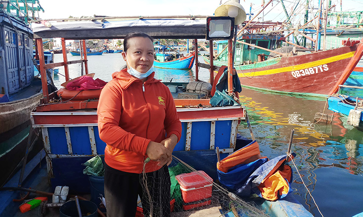 Khi phụ nữ đi biển...
