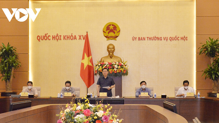 Ủy ban Thường vụ Quốc hội quyết định các vấn đề cấp bách trong phòng, chống dịch