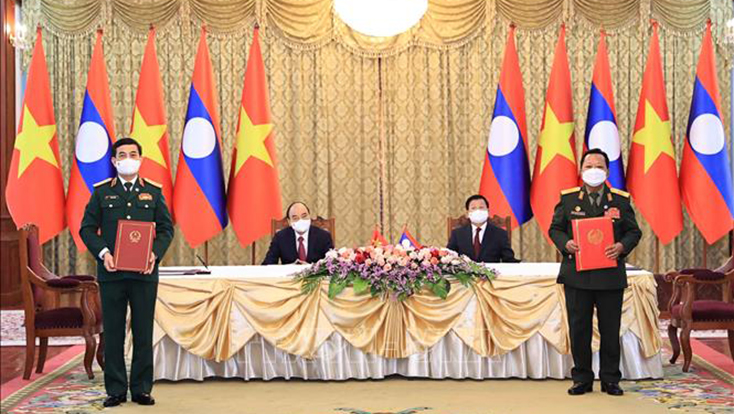 Bộ Quốc phòng Việt Nam và Lào tăng cường hợp tác