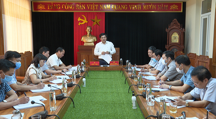 Đồng chí Trưởng ban Tổ chức Tỉnh ủy làm việc với Thường trực Huyện ủy Quảng Trạch