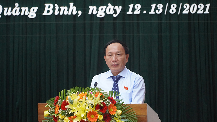 Chung sức, đồng lòng, quyết tâm vượt qua khó khăn, thử thách