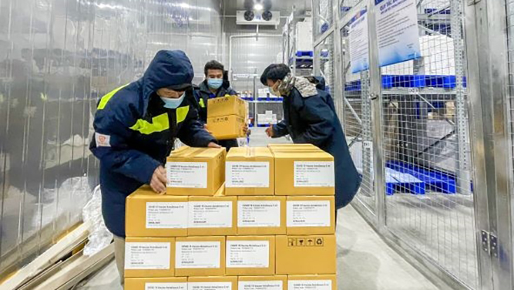 Thêm 1,1 triệu liều vắc xin AstraZeneca về Việt Nam