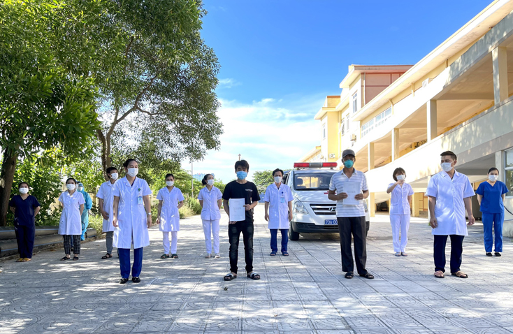 Sáng 17-8, Quảng Bình có 2 bệnh nhân Covid-19 xuất viện