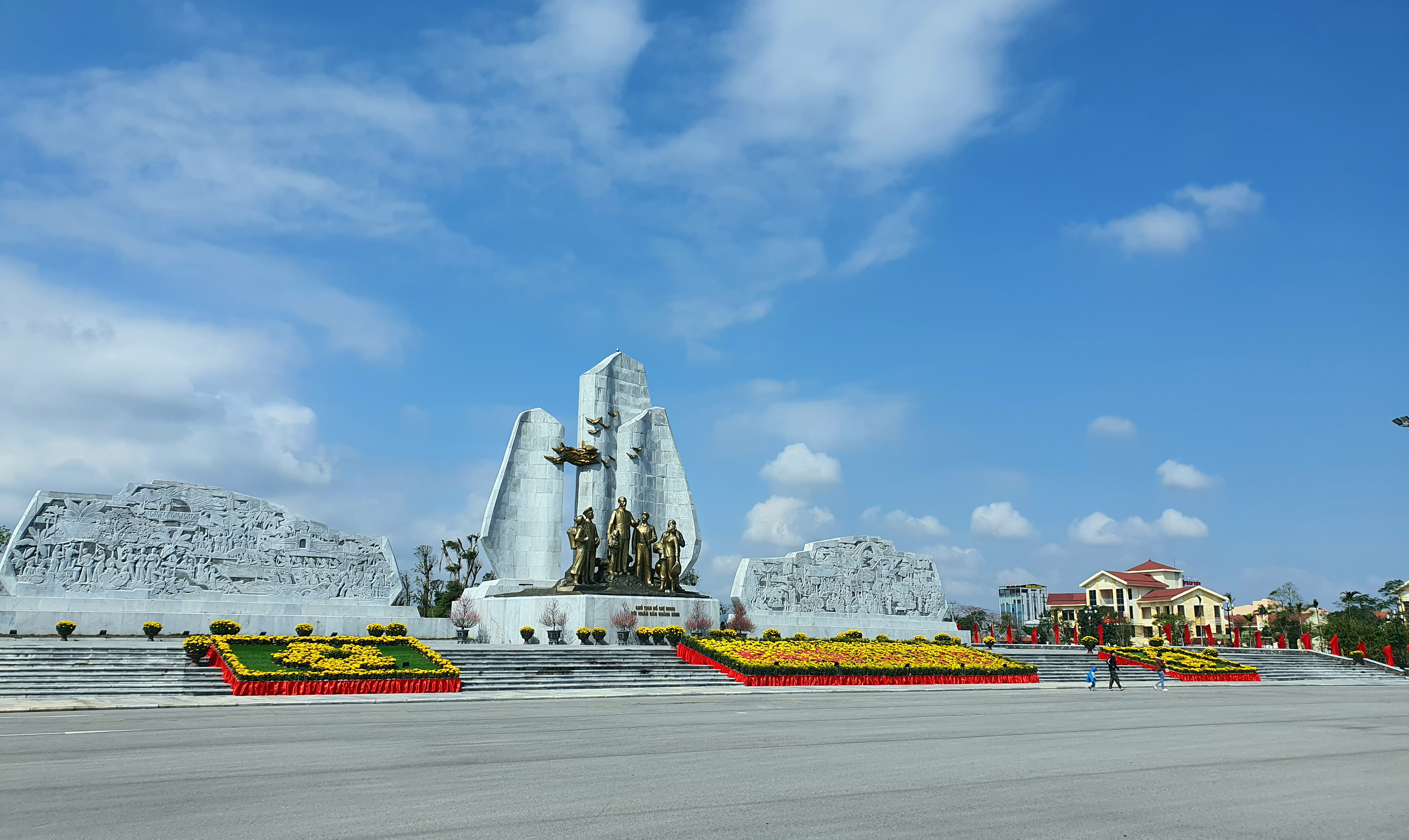 Đồng Hới mùa thu tháng Tám