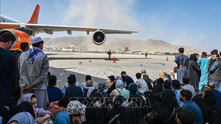 EU tuyên bố không thể sơ tán toàn bộ nhân viên Afghanistan trước ngày 31-8