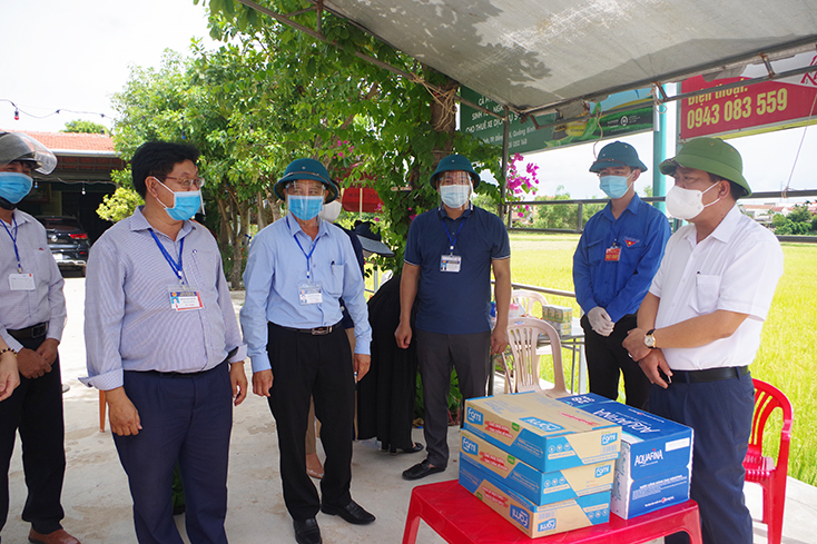 Các chốt kiểm soát dịch Covid-19 phải thực hiện tốt nhiệm vụ 24/24h