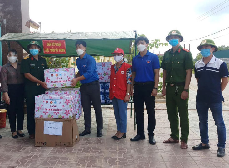 Lệ Thủy: Tiếp tục đẩy mạnh các biện pháp phòng, chống dịch Covid-19