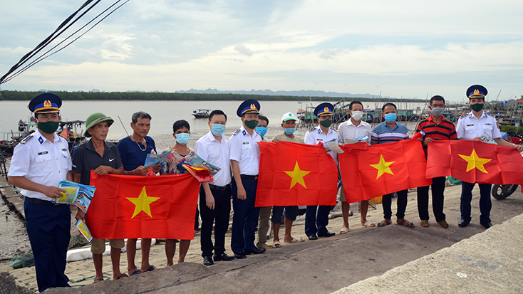 Cảnh sát biển Việt Nam phấn đấu ngang tầm nhiệm vụ