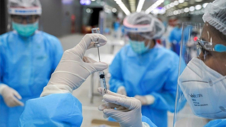 Thái Lan tiêm trộn lẫn vaccine Sinovac và AstraZeneca cho 1,5 triệu người