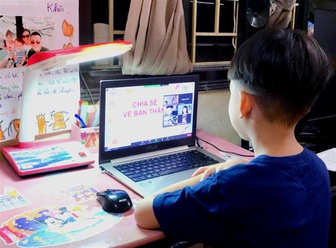 Tiếp sức cho học sinh, sinh viên bước vào năm học đặc biệt