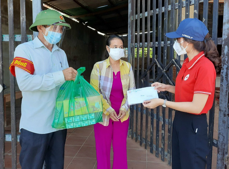 Đồng hành cùng người dân bị ảnh hưởng bởi đại dịch Covid-19