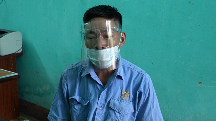 Công an huyện Bố Trạch bắt khẩn cấp đối tượng truy sát vợ sau 1 giờ gây án