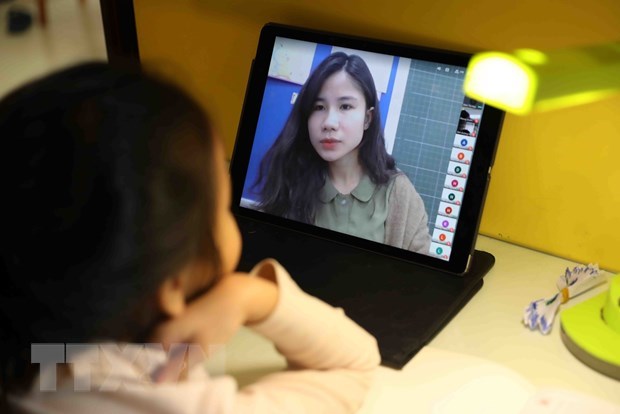 Chia sẻ kiến thức để cha mẹ đồng hành cùng con học online hiệu quả