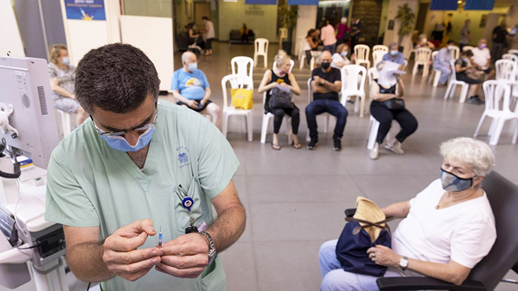 Israel chuẩn bị vaccine COVID-19 dự phòng cho kế hoạch tiêm mũi 4