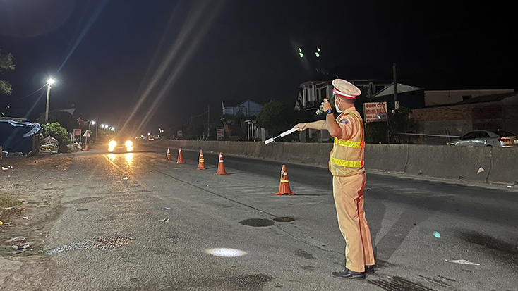Nỗ lực bảo đảm ATGT và phòng, chống tội phạm trong bối cảnh dịch bệnh