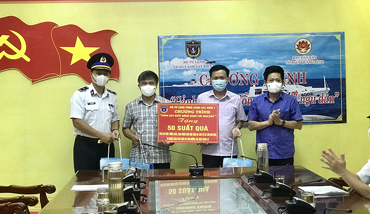 Triển khai chương trình phối hợp "Cảnh sát biển đồng hành với ngư dân"