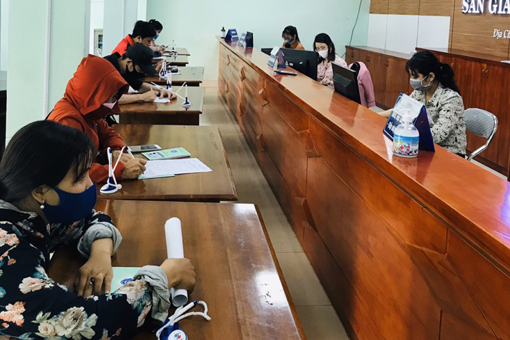 Tích cực tư vấn, giải quyết chế độ chính sách cho lao động
