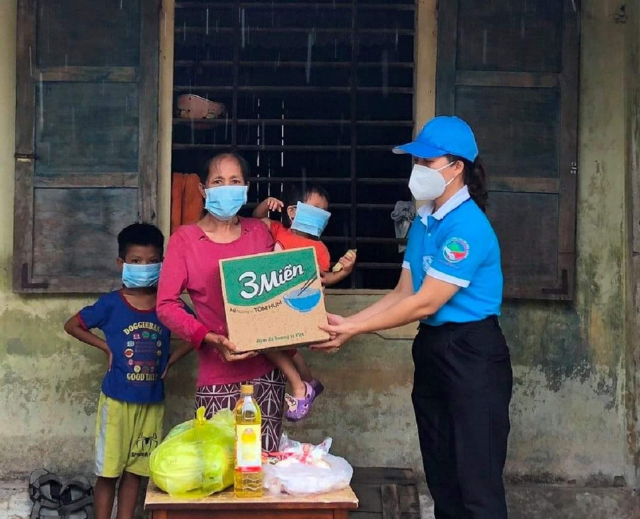 Trên 10.000 phụ nữ, trẻ em có hoàn cảnh khó khăn được hỗ trợ