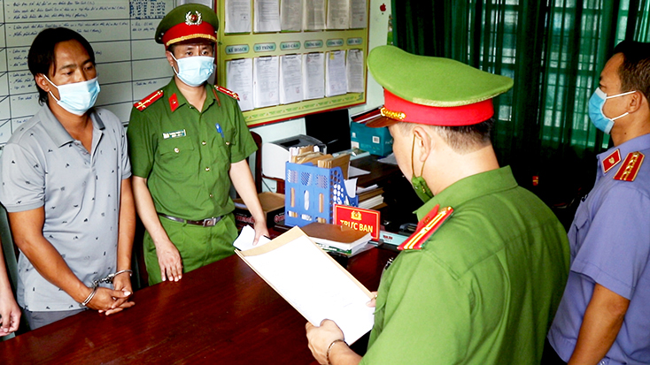 Bắt nhóm đối tượng nghi vấn bảo kê, cưỡng đoạt tài sản khu vực cảng Hòn La