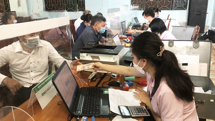 Đồng hành cùng người nghèo vượt qua đại dịch Covid-19