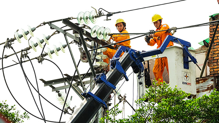 Điện lực Quảng Ninh: Sẵn sàng ứng phó trước mùa mưa bão