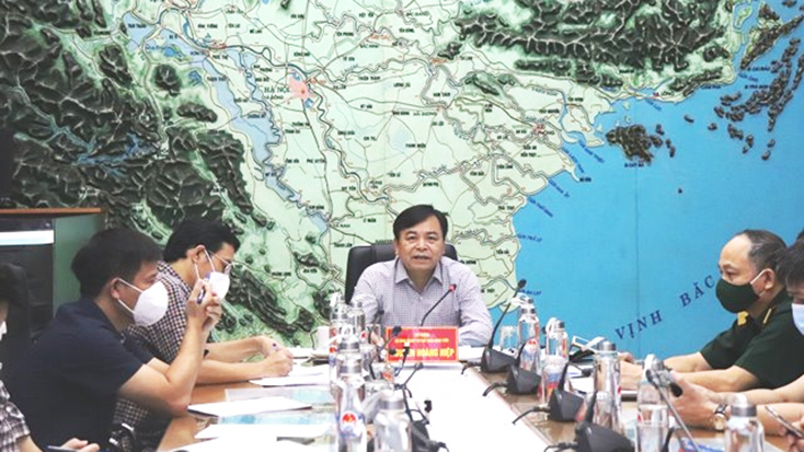 Kịp thời hướng dẫn tàu thuyền thoát ra khỏi vùng nguy hiểm