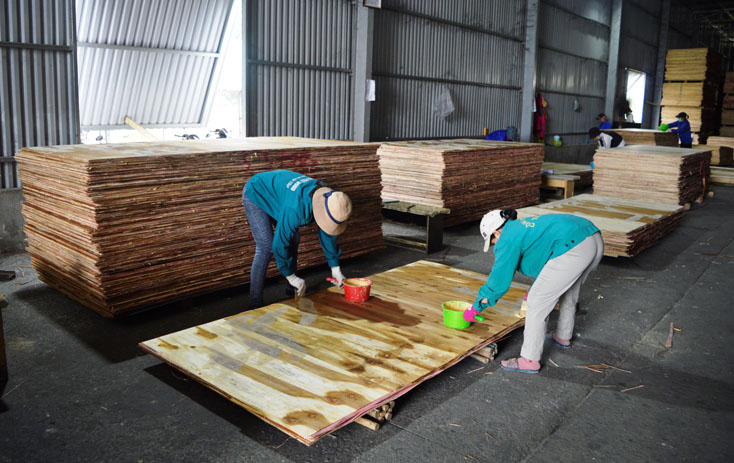 Sản xuất công nghiệp tiếp tục duy trì tăng trưởng