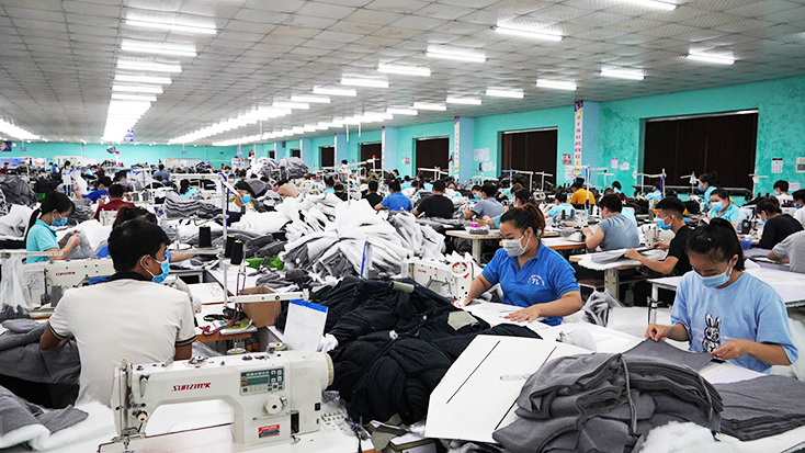 Áp dụng Chỉ thị 15 tại khu vực Công ty THHH may Thăng Long (TX. Ba Đồn)