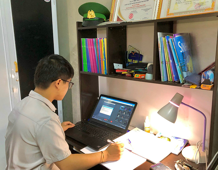 Khắc phục khó khăn trong dạy học trực tuyến