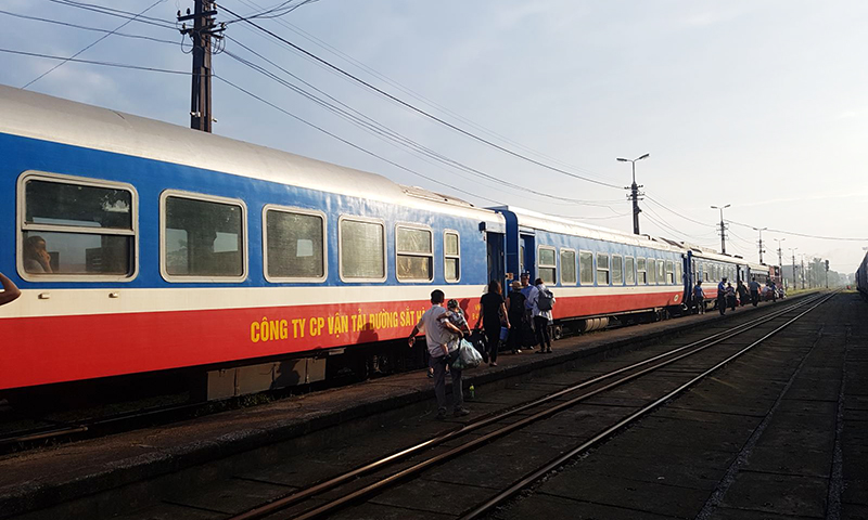 Vận tải hành khách đường sắt thích ứng với tình hình mới