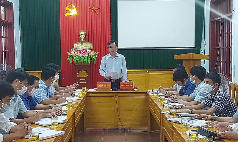 Đồng chí Trưởng ban Nội chính Tỉnh ủy làm việc với Huyện ủy Minh Hóa