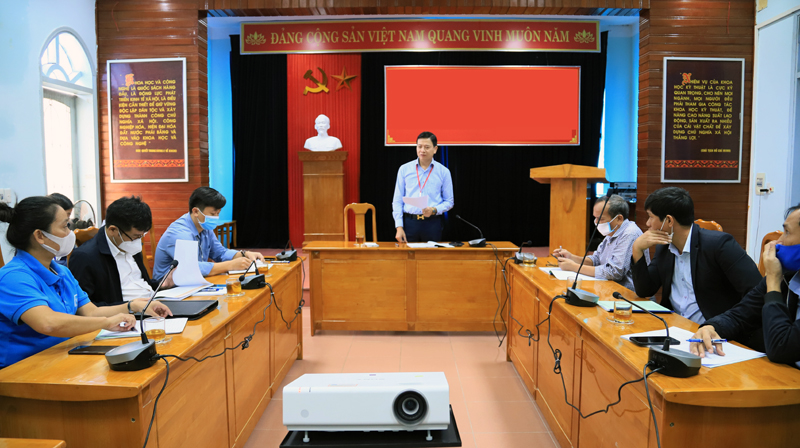 Ứng dụng công nghệ trồng nho trong nhà lưới
