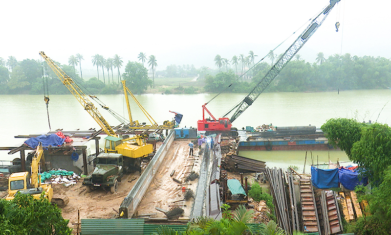 Tập trung thi công cầu Hà Sơn