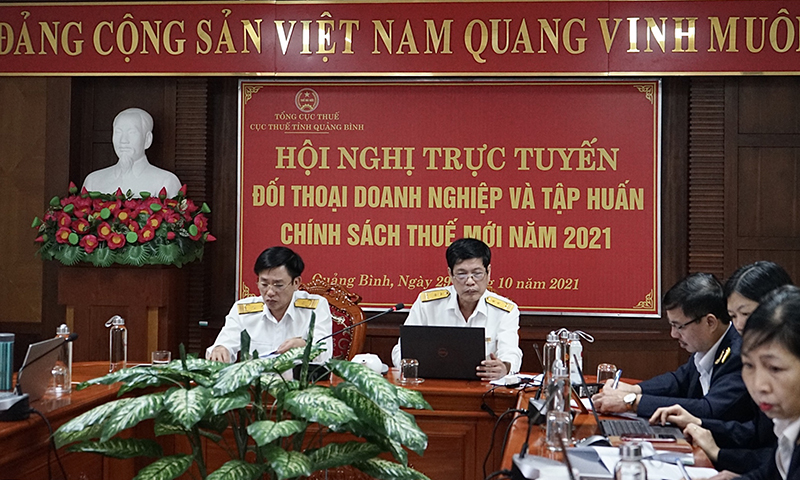 Đối thoại trực tuyến với doanh nghiệp, người nộp thuế và tập huấn chính sách thuế mới năm 2021