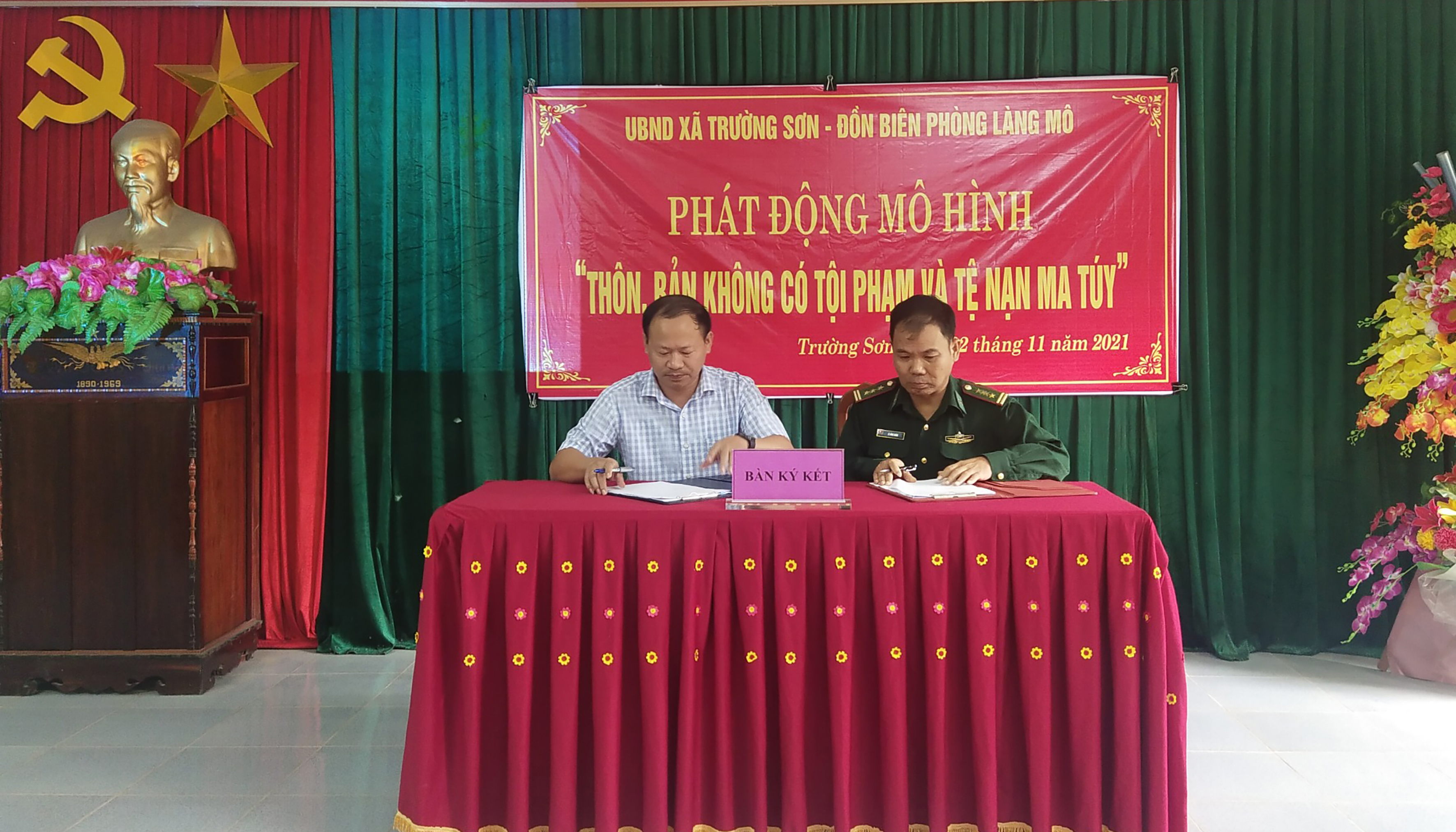 Phát động mô hình "Thôn, bản không có tội phạm và tệ nạn ma túy" trên biên giới