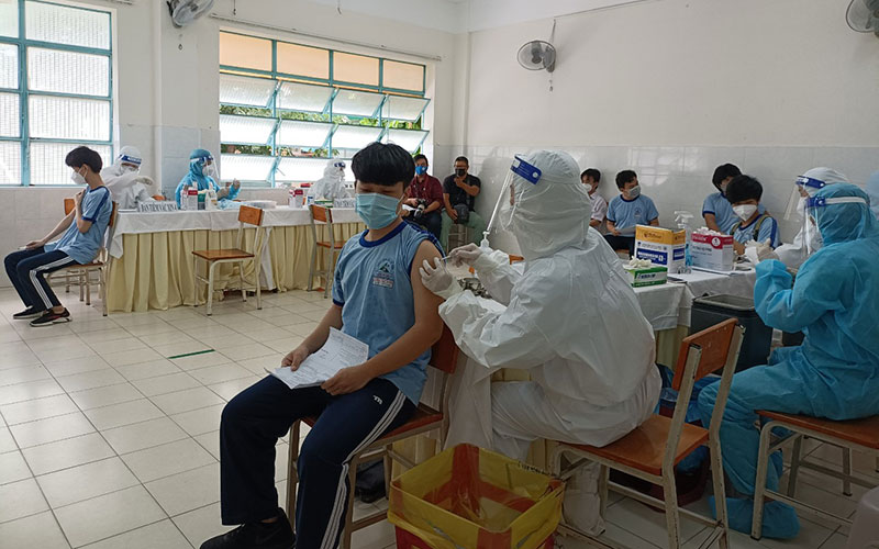 Một số lưu ý sau tiêm vaccine phòng Covid-19 cho trẻ em